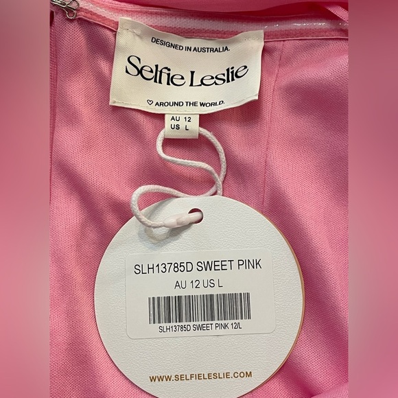 SELFIE LESLIE Kassie Off-Shoulder Mini‎ Dress Sweet
Pink BWT Large - Picture 10 of 11